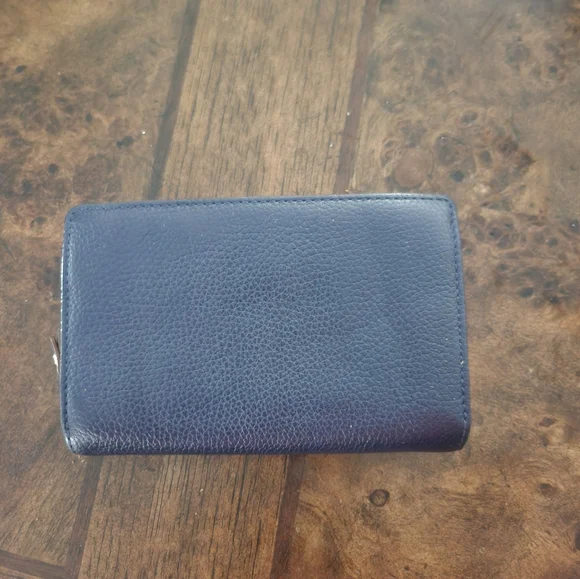 Kate Spade leather wallet - Picture 2 of 5